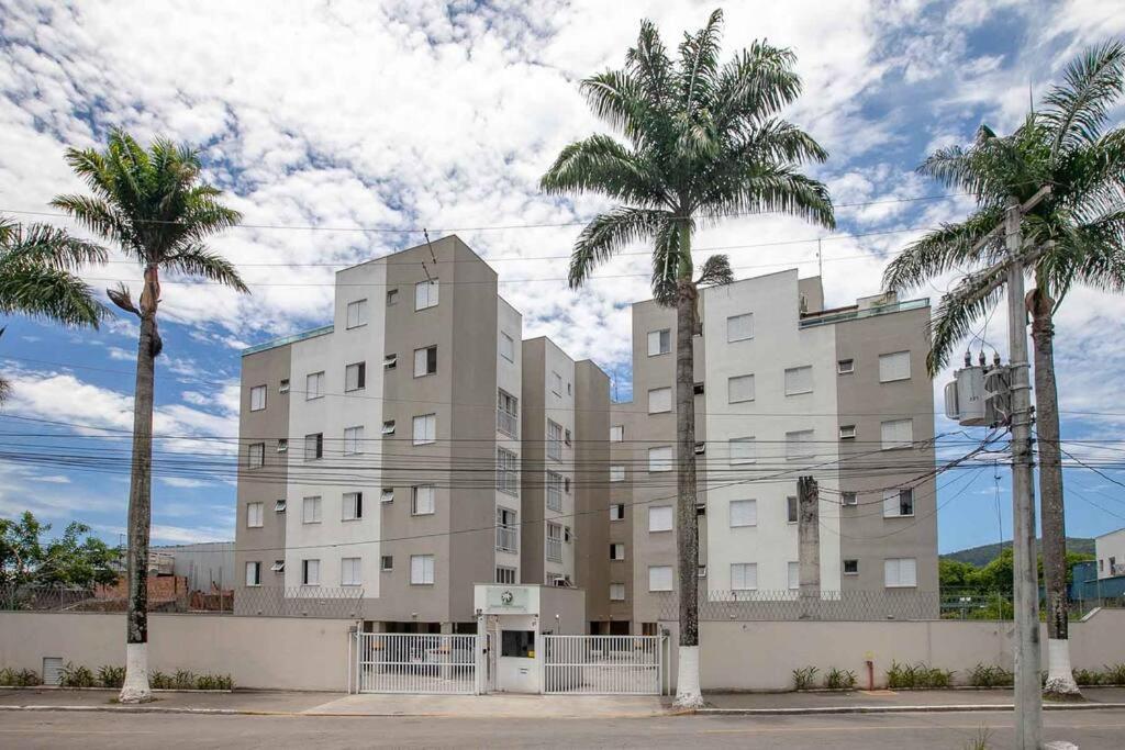 Apartamento em Ubatuba próximo à Praia Grande Extérieur photo